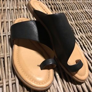 Never worn! Lucky Brand sandals
